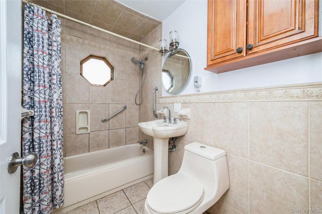 14 Tailor Lane, Levittown, NY 11756