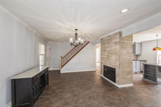14 Tailor Lane, Levittown, NY 11756