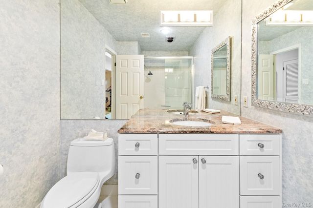 520 Hampton Road 5, Southampton, NY 11968