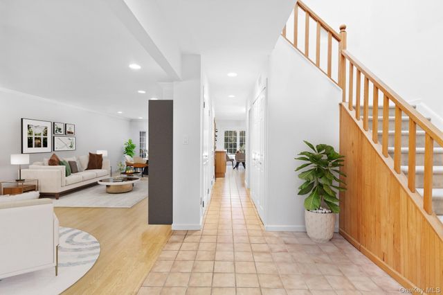 520 Hampton Road 5, Southampton, NY 11968