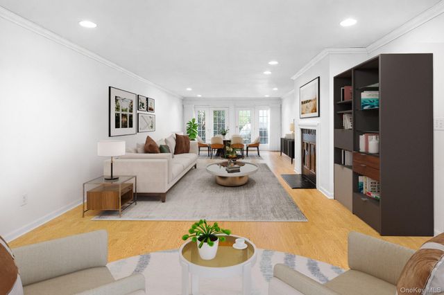 520 Hampton Road 5, Southampton, NY 11968