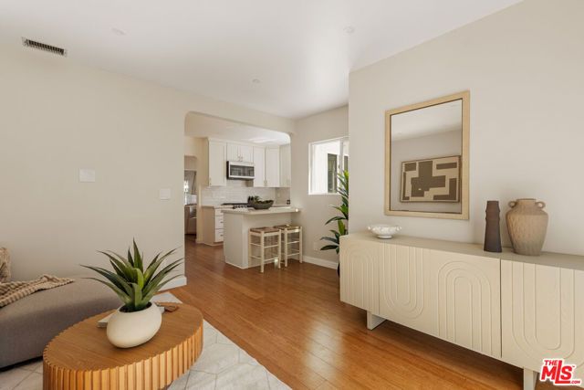 6210 W 85th Place, Los Angeles, CA 90045