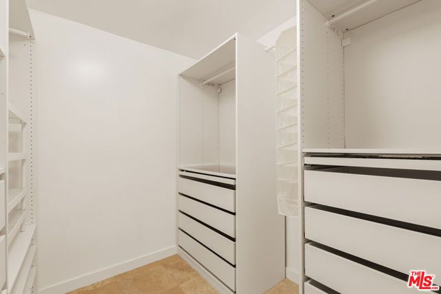 6210 W 85th Place, Los Angeles, CA 90045
