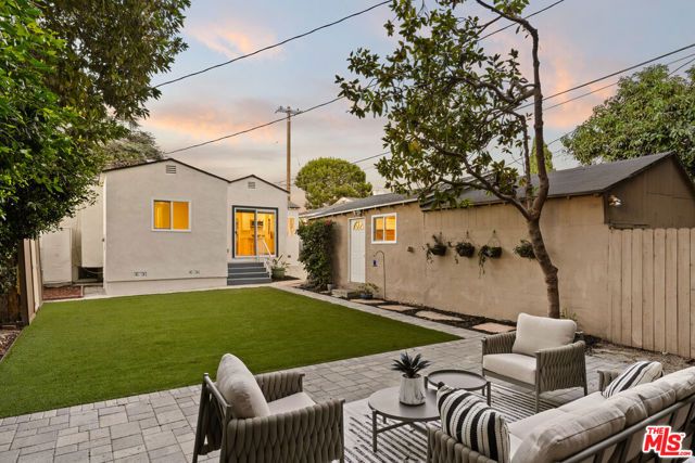 6210 W 85th Place, Los Angeles, CA 90045