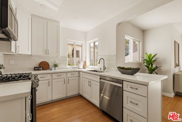 6210 W 85th Place, Los Angeles, CA 90045