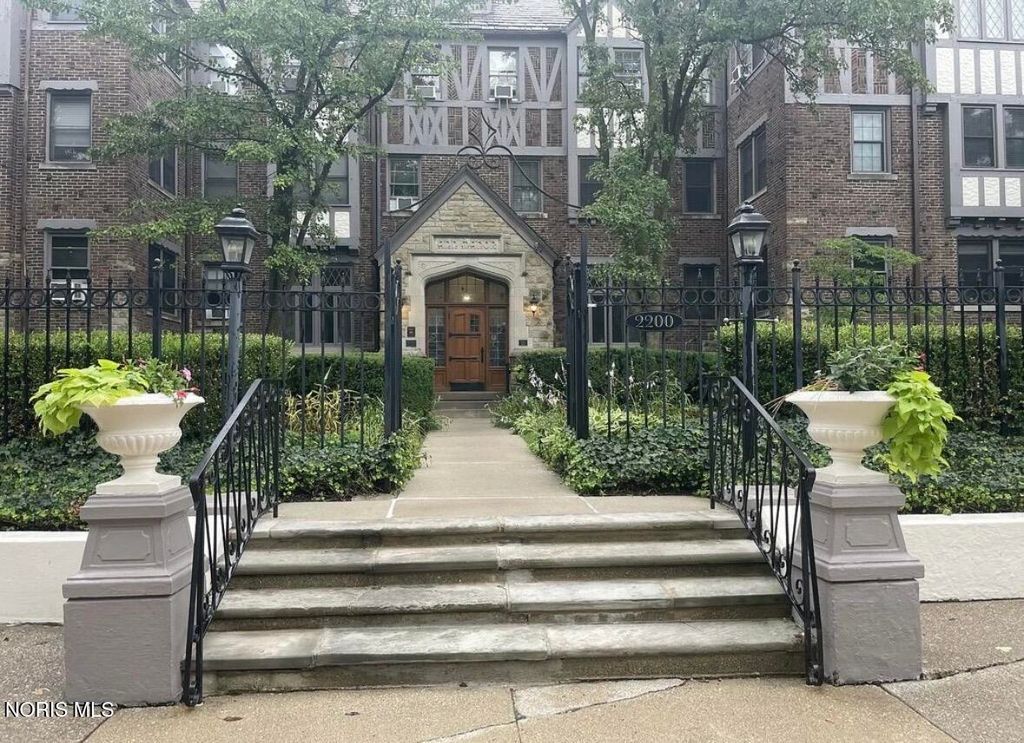 2200 Scottwood Avenue, 112, Toledo, OH 43620