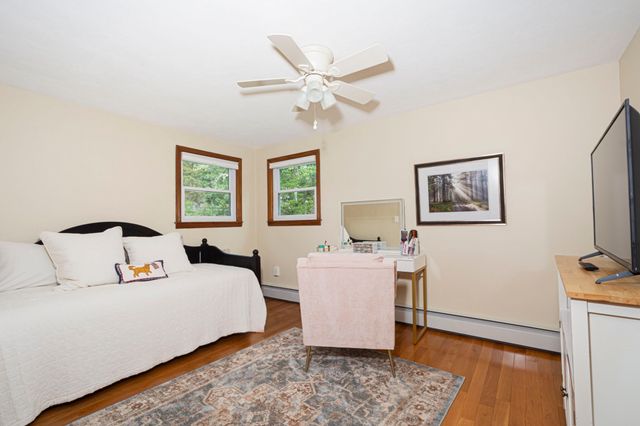 4 Carter Rd, Worcester, MA 01609