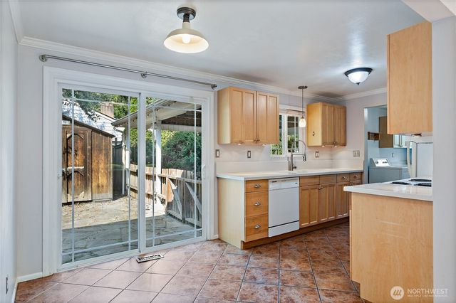 4801 45th Avenue S, Seattle, WA 98118