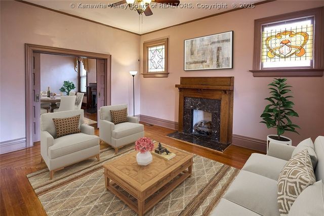 901 Edgewood Drive, Charleston, WV 25302