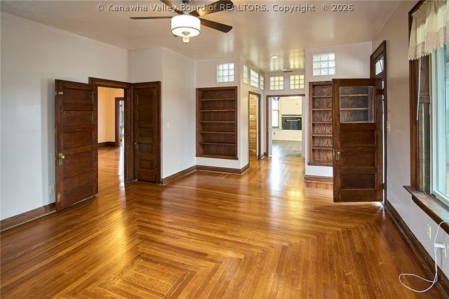 901 Edgewood Drive, Charleston, WV 25302