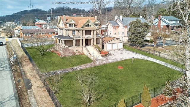 901 Edgewood Drive, Charleston, WV 25302