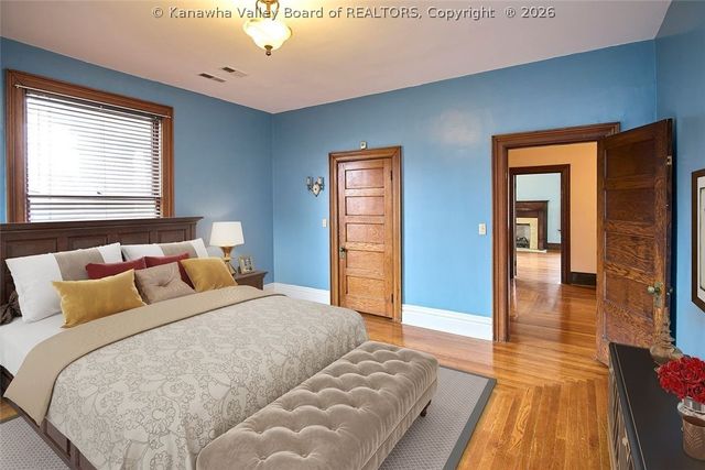 901 Edgewood Drive, Charleston, WV 25302