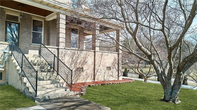 901 Edgewood Drive, Charleston, WV 25302