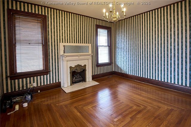 901 Edgewood Drive, Charleston, WV 25302