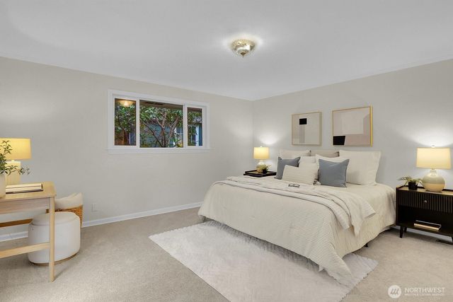 10527 23rd Avenue NE, Seattle, WA 98125