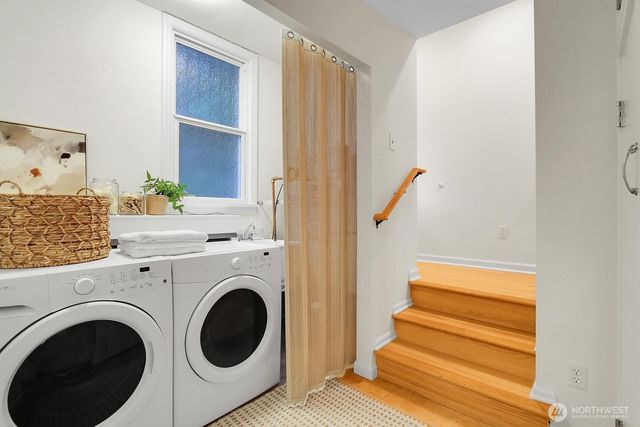 10527 23rd Avenue NE, Seattle, WA 98125