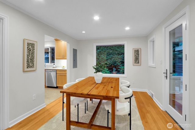 10527 23rd Avenue NE, Seattle, WA 98125