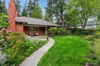 10527 23rd Avenue NE, Seattle, WA 98125