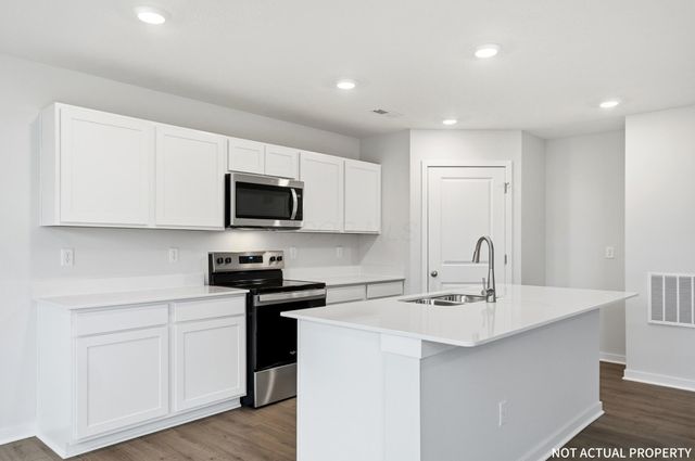 5976 Pitch Pine Drive, Canal Winchester, OH 43110