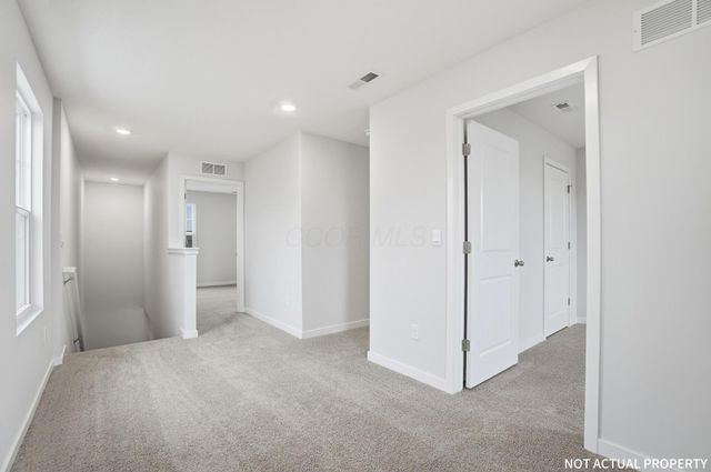 5976 Pitch Pine Drive, Canal Winchester, OH 43110