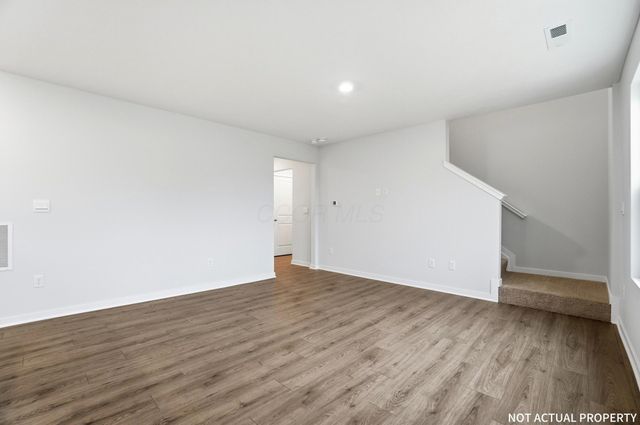 5976 Pitch Pine Drive, Canal Winchester, OH 43110