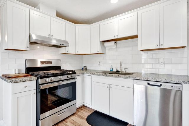 4104 E Madison Avenue, Fresno, CA 93702