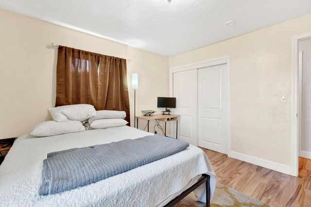 4104 E Madison Avenue, Fresno, CA 93702