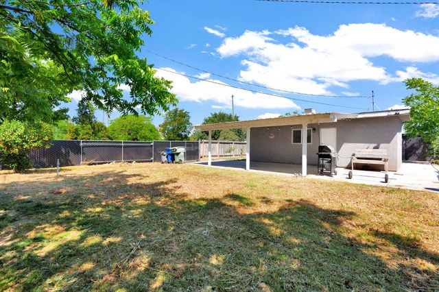 4104 E Madison Avenue, Fresno, CA 93702