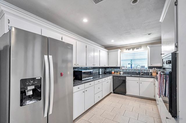 1518 E 50th St, Odessa, TX 79762