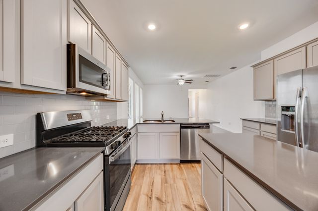 2926 S Griffin Lane, Forney, TX 75126