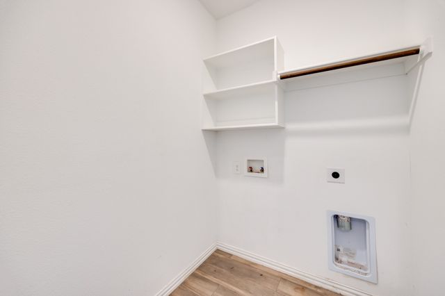 2926 S Griffin Lane, Forney, TX 75126