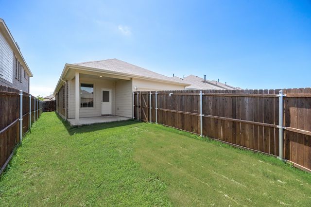 2926 S Griffin Lane, Forney, TX 75126