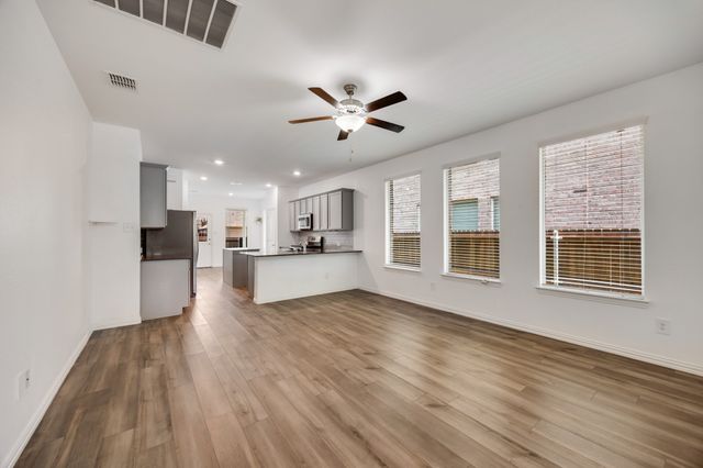 2926 S Griffin Lane, Forney, TX 75126