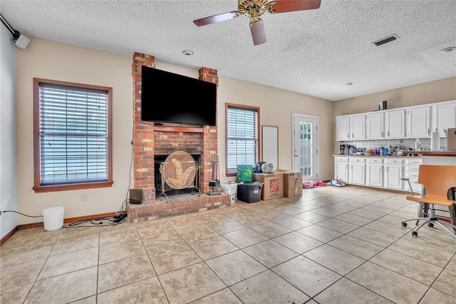 13 BASS LAKE DRIVE, Debary, FL 32713
