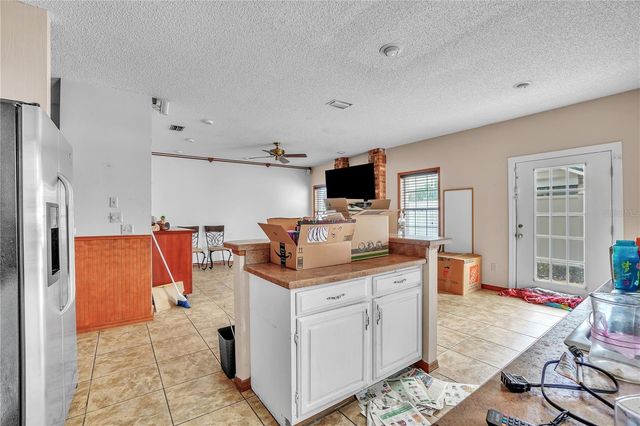 13 BASS LAKE DRIVE, Debary, FL 32713