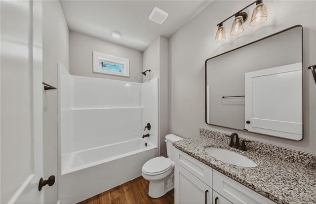 17 Kirkcolm Drive, Bella Vista, AR 72715