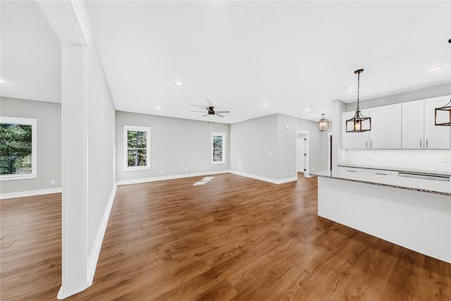 17 Kirkcolm Drive, Bella Vista, AR 72715