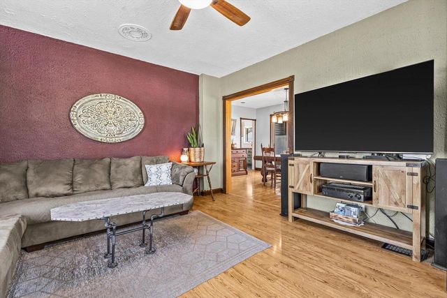 520 Freeman STREET, Genoa City, WI 53128