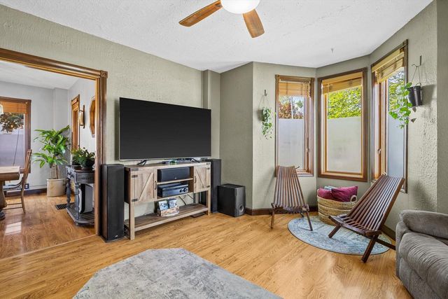 520 Freeman STREET, Genoa City, WI 53128