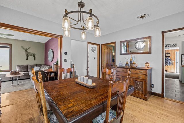 520 Freeman STREET, Genoa City, WI 53128