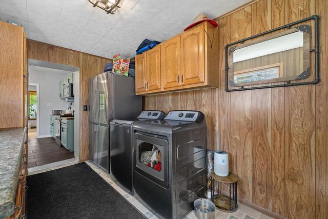 520 Freeman STREET, Genoa City, WI 53128