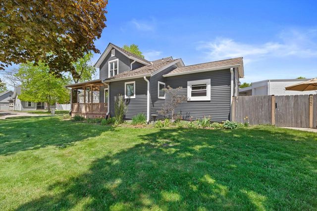 520 Freeman STREET, Genoa City, WI 53128
