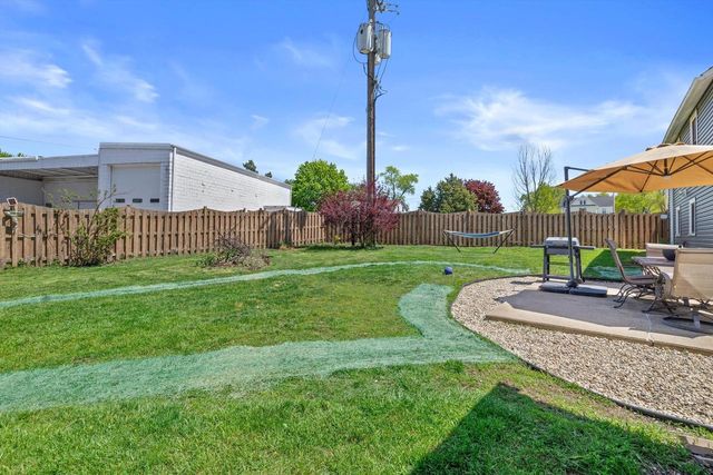 520 Freeman STREET, Genoa City, WI 53128