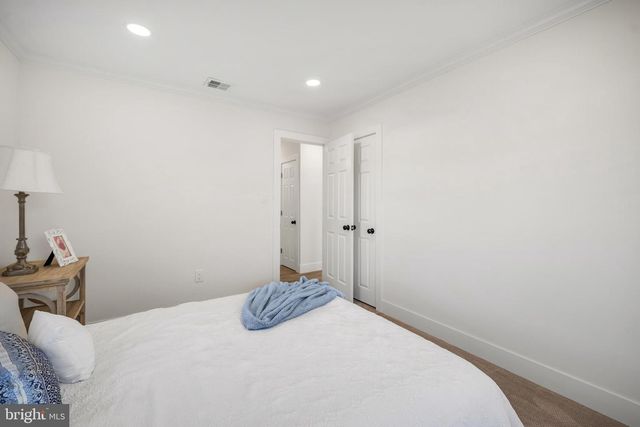 2 PRIMROSE LN, Levittown, PA 19054