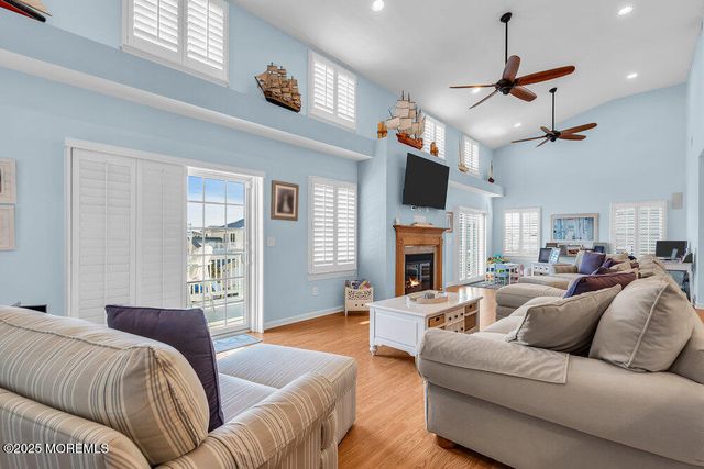 59 Ruth Drive, Manahawkin, NJ 08050