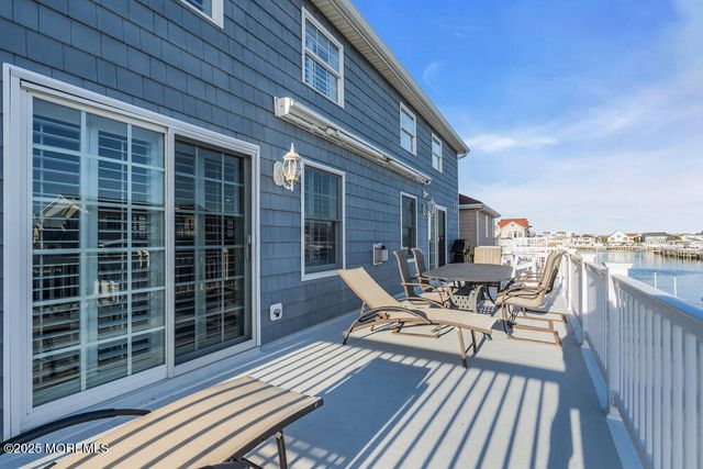 59 Ruth Drive, Manahawkin, NJ 08050