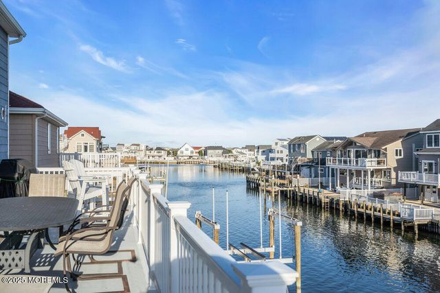 59 Ruth Drive, Manahawkin, NJ 08050