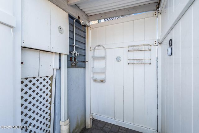 59 Ruth Drive, Manahawkin, NJ 08050