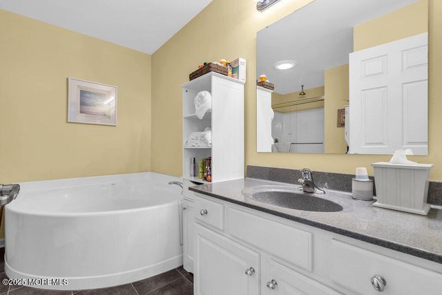 59 Ruth Drive, Manahawkin, NJ 08050