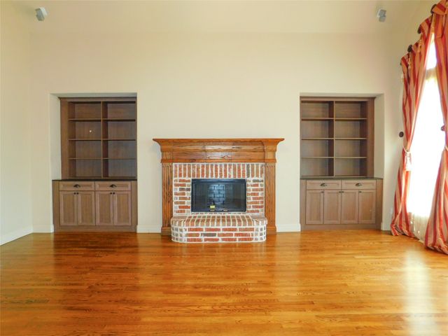 2286 Magic Mantle Drive, Lewisville, TX 75056